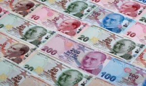 Vergi Daireleri, Gümrük Müdürlükleri, Sosyal Güvenlik Kurumu, Belediyeler, İl Özel İdareleri, Yatırım İzleme ve Koordinasyon Başkanlıkları gibi kurumlarımızın kamu alacaklarını yeniden yapılandıran bir kanun teklifi hazırlıyoruz.